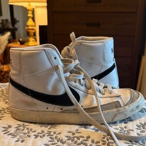 Nike White and Gray Sneakers